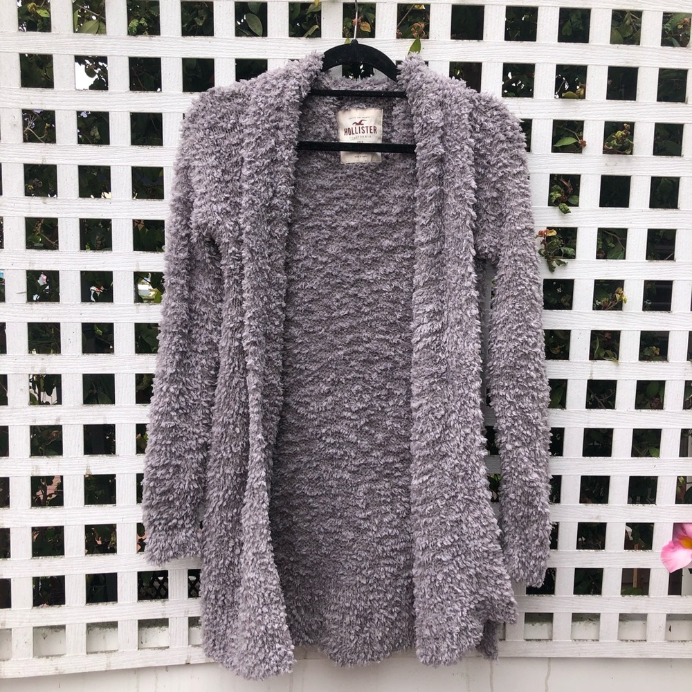 GREY FUZZY CARDIGAN